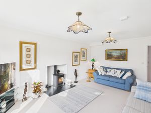 Lounge- click for photo gallery